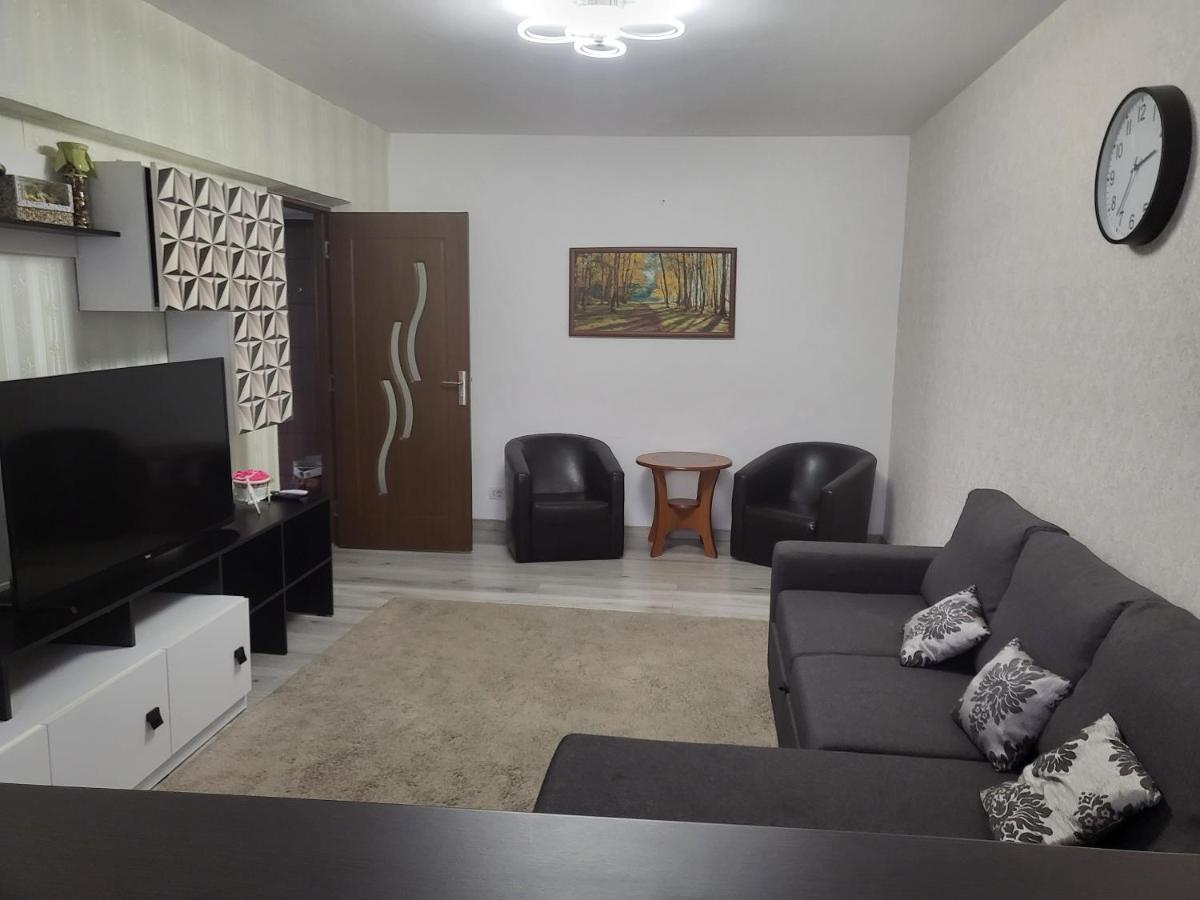 Apartament Cu 3 Camere Chiar In Inima Capitalei Bucharest Exterior photo